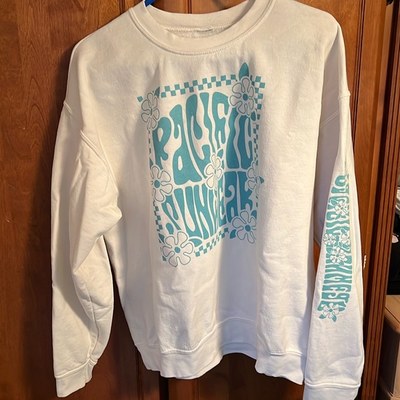 PacSun Sweaters - Pacsun cream, turquoise sweatshirt, size medium